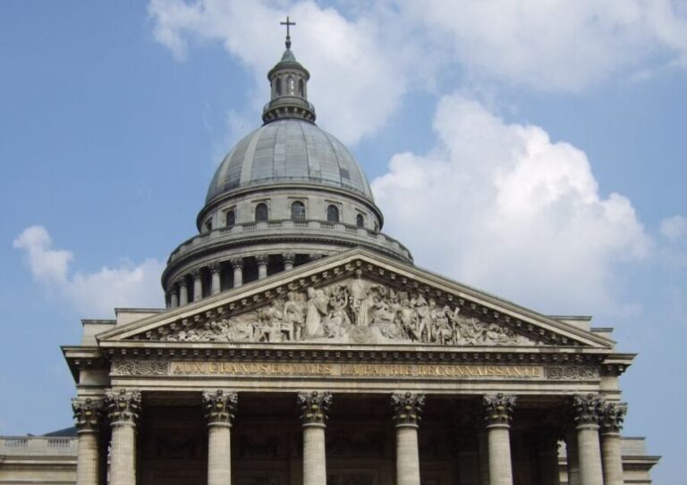 All Inclusive Private Car Tour of Paris - Exploring the Paris Highlights in Style