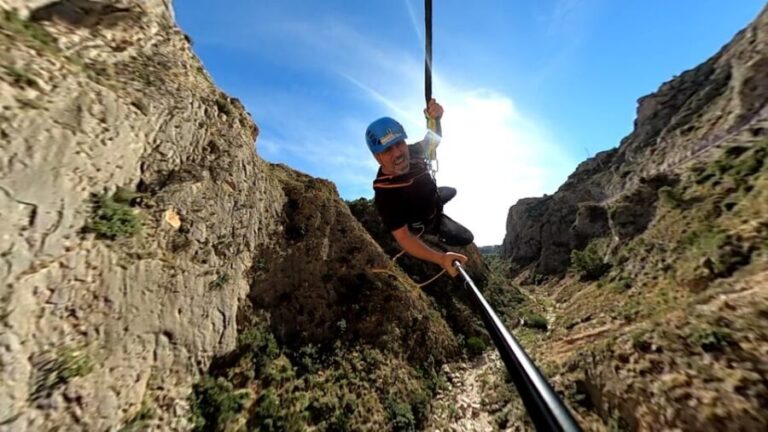 Altea: Bungee jumping in "El Mascarat" canyon - What Makes It Special?