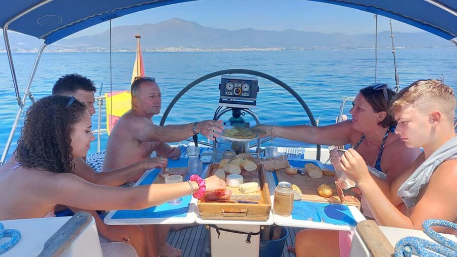 Always private 4 hour - Sail- dolphin Yacht Charter-paddle - The Itinerary: A Typical Day