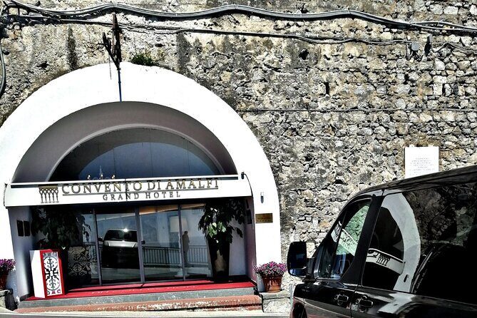 Amalfi Coast to Naples Transfer and 2-Hour Pompeii Private Tour - The Pompeii Stop: What You’ll See and Experience