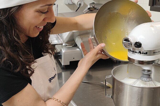 Amazing Tiramisù & Gelato class with savoiardo cookie baking - Learning About Gelato