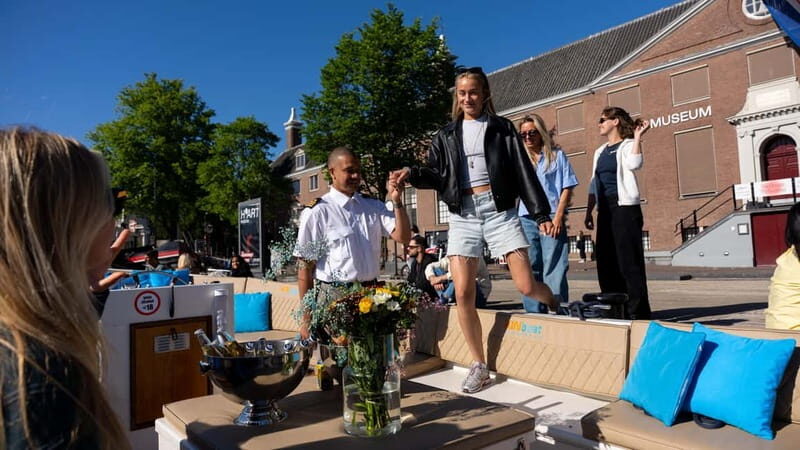 Amsterdam: Canal Cruise in Open Boat with Drink Option - A Closer Look at the Itinerary and Stops