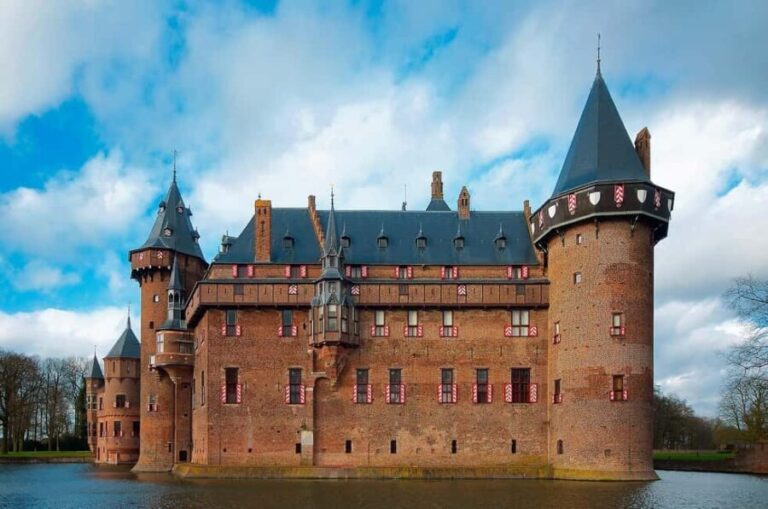 Amsterdam: Castle de Haar & Private Castles Guided Day Trip - The Itinerary in Detail
