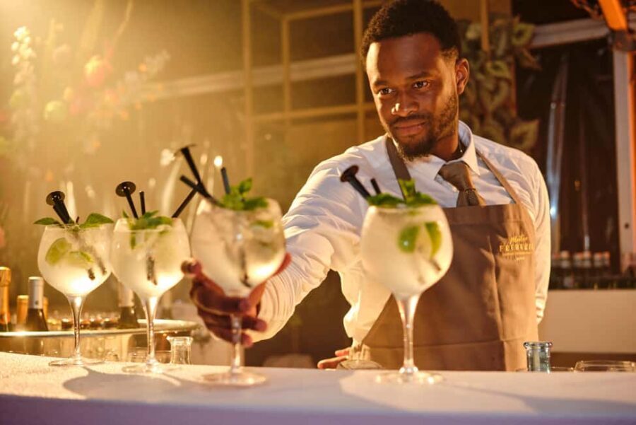 Amsterdam: Cocktail Workshop with Mixologist - The Atmosphere and Setting