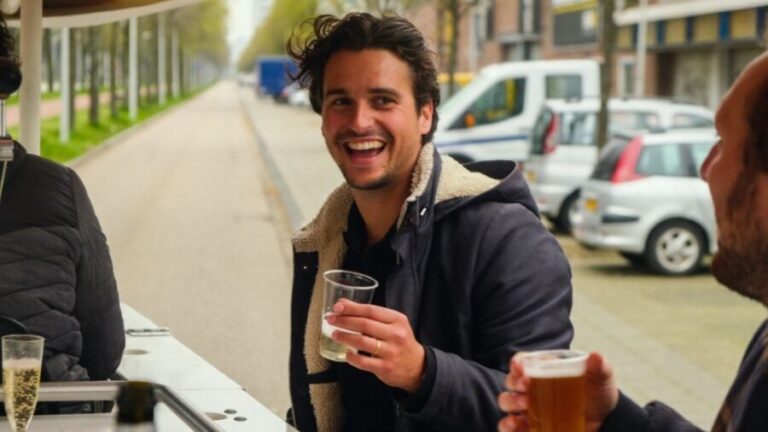 Amsterdam: Dutch Beer Bike Blast Tour with Onboard Bar - The Itinerary: What You’ll Experience