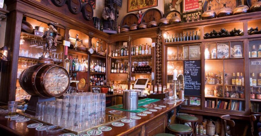 Amsterdam: Exclusive Red Light District Tour and Drink - The Value of the Experience