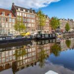 Amsterdam: Express Walk with a Local in 90 minutes - Detailed Breakdown of the Experience