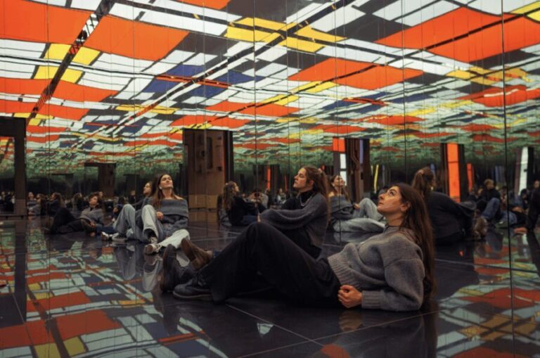 Amsterdam: Fabrique des Lumières Dutch Masters Ticket - Key Points