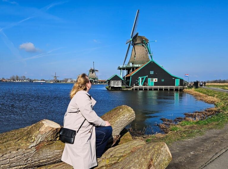 Amsterdam: Keukenhof and Zaanse Schans Live Guided Day Tour - Detailed Breakdown of the Itinerary