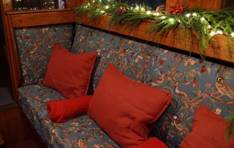 Amsterdam Light Festival Private Luxury Boat Tour with Guide - FAQ