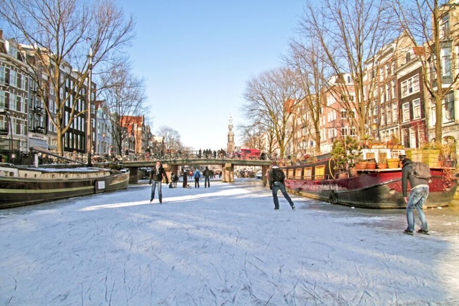 Amsterdam Light Festival Winter Walk & Stroopwafel Workshop - Exploring the Itinerary