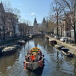 Amsterdam: Premium Tulip Boat Canal Tour - The Floral Display and Photo Opportunities
