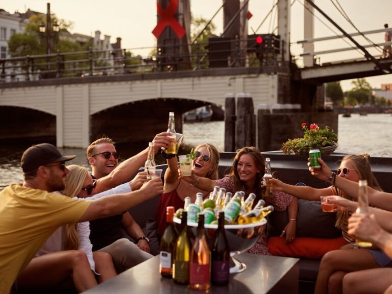 Amsterdam: Private BBQ Cruise with Personal Chef & Drinks - Who This Experience Is Perfect For