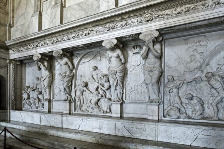 Amsterdam: Royal Palace Entry Ticket + Audio guide - How the Tour Works