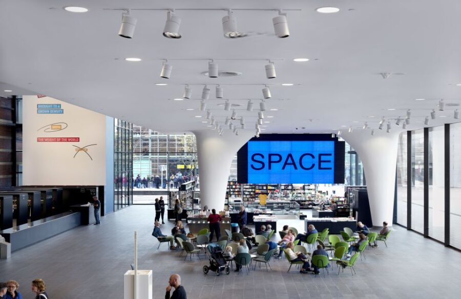 Amsterdam: Stedelijk Museum and 1-Hour Canal Cruise - Why Consider This Tour?