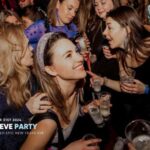 Amsterdam: The Ultimate New Year's Eve Celebration at Pong - The Crowd and Atmosphere