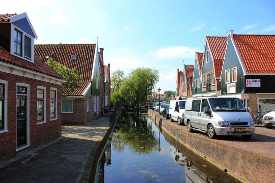 Amsterdam: Volendam, Windmill, and Cheese Farm Private Tour - How the Tour Works in Practice