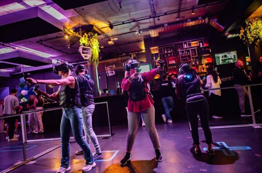 Amsterdam: VR Starter Pack with 6 Tokens - What the Experience Looks Like