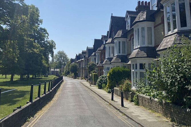 An Audio Guide to Cambridge's Hidden Histories and Rivalries - How the Tour Works and What You Get