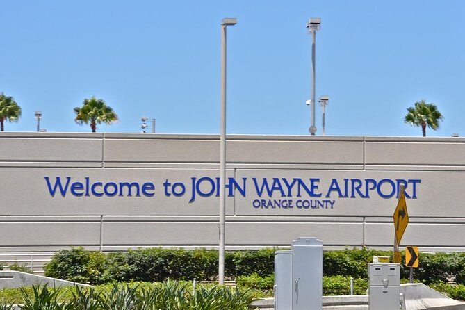 Anaheim Resort Private Transfer to or from John Wayne Airport. - Is this transfer suitable for travelers with a lot of luggage?