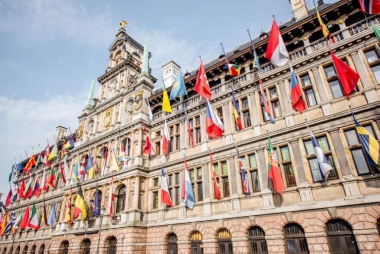 Antwerp: Express Walk with a Local in 60 minutes - What to Expect: A Closer Look at the Itinerary
