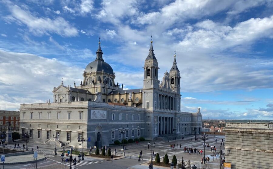 Architecture Tour: Old Historic Madrid with an architect - Authentic Feedback from Past Participants