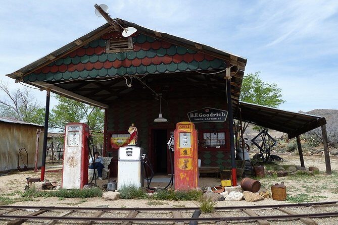 Arizona Ghost Towns and Wild-West Day Trip from Las Vegas - Transport and Group Size
