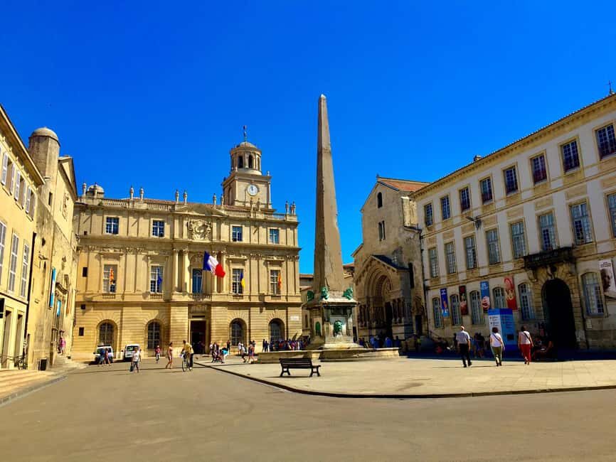 Arles & Camargue Natural Park (including Aigues Mortes) - The Unique Charm of Camargue Regional Natural Park