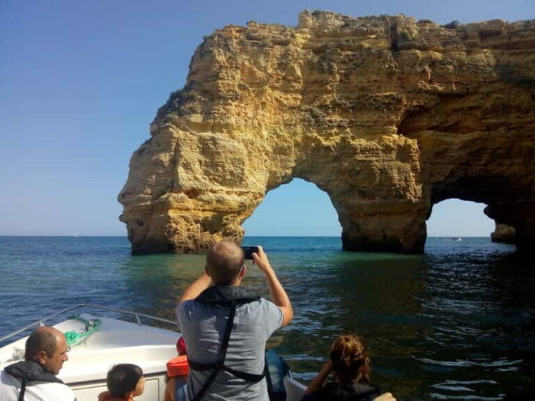 Armação de Pêra: Benagil and 10 Best Caves Guided Boat Tour - An In-Depth Look at the Experience