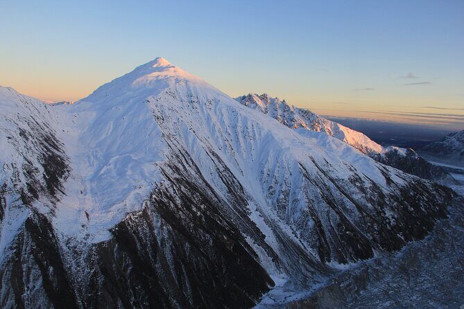 Around The Mountain Flightseeing Tour from Talkeetna - The Experience of Flying with Sheldon Air Service
