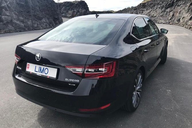 Arrival in Iceland - Private airport transfer from KEF Airport - The journey from KEF to Reykjavík: what to expect