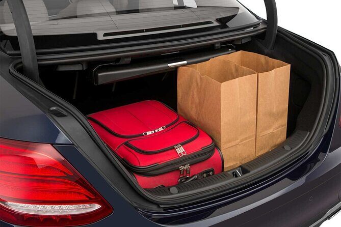 Arrival Transfer from Munich Train Station to Munich by Sedan - The Pros and Cons