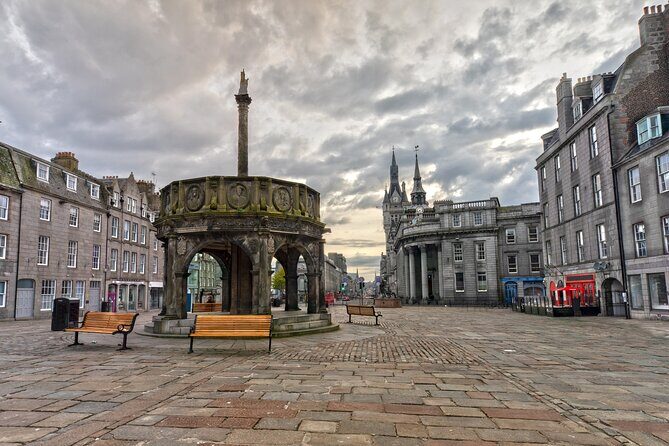 Art, History, and Hidden Gems: Aberdeen Private Walking Tour - What the Tour Feels Like