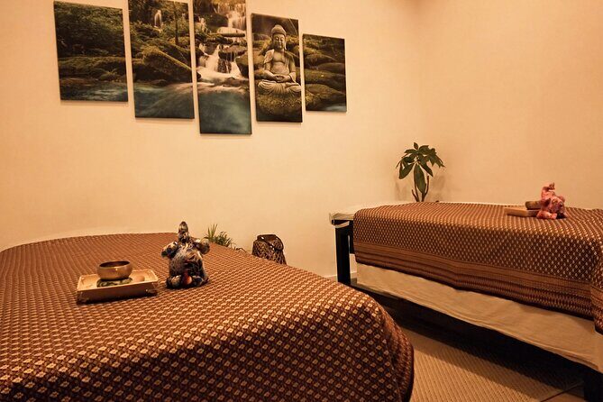Aruksa Thai Relaxing Massage // Aruksa Thai relaxing massage - Who Should Consider This Tour?