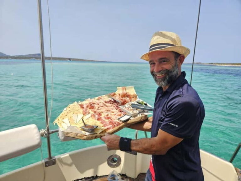 ASINARA: motorboat tour of the island park, aperitif, lunch on board. - What Makes This Tour Special