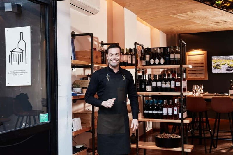 Athens: Acropolis Wine Tasting with Cheese and Olives - The Itinerary and Setting