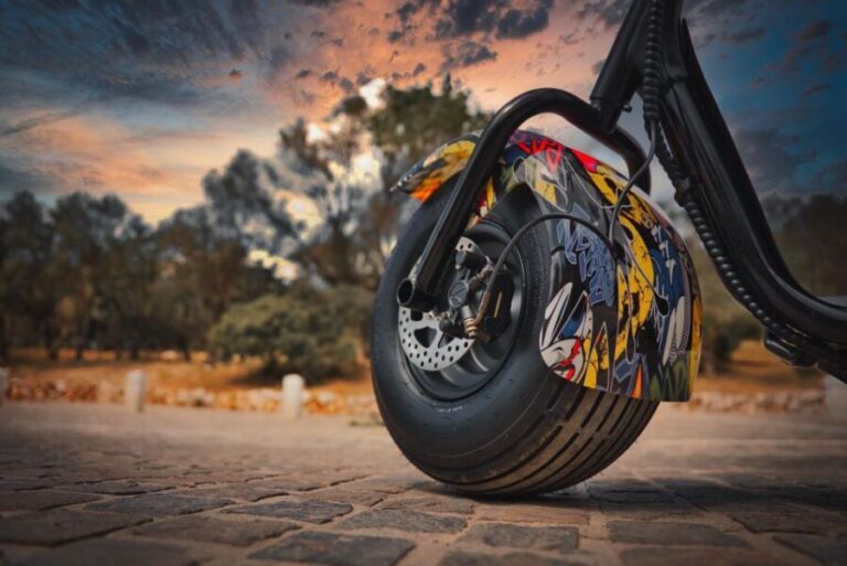 Athens: City Highlights Guided E-Scooter Tour - A Detailed Breakdown of the Itinerary