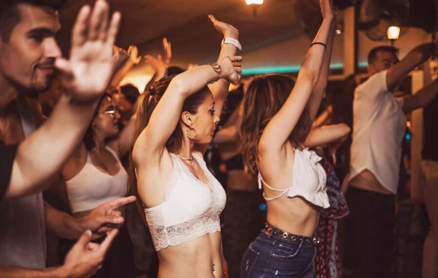 Athens: Latin Dance Experience with Welcome Drink - The Value of a Short, Focused Dance Session