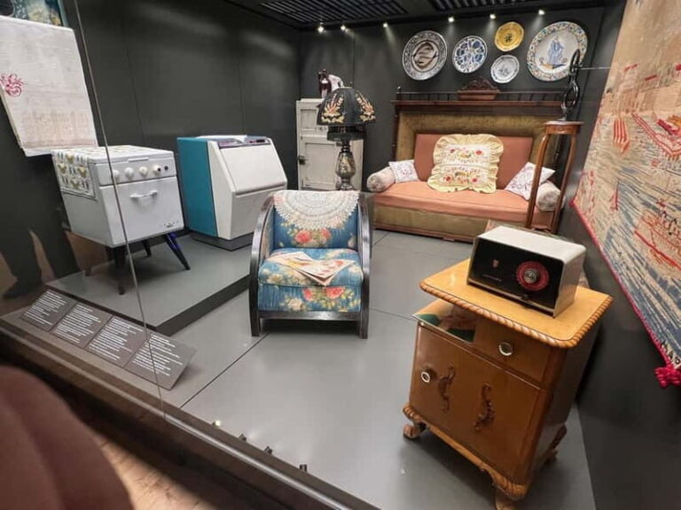 Athens: Museum of Modern Greek Culture Entry Ticket - Making the Most of Your Museum Visit