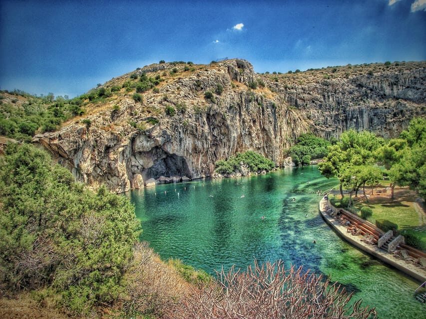 Athens Riviera: Poseidon Temple & Lake Vouliagmeni Day Tour - Lake Vouliagmeni: Nature’s Urban Oasis