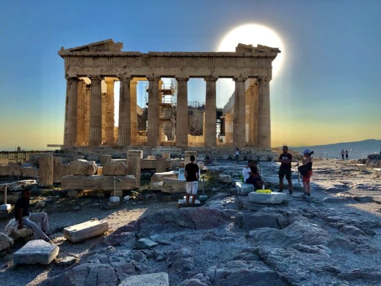 Athens:Acropolis - Historical Center Walking Tour in Spanish - Whats the Value?