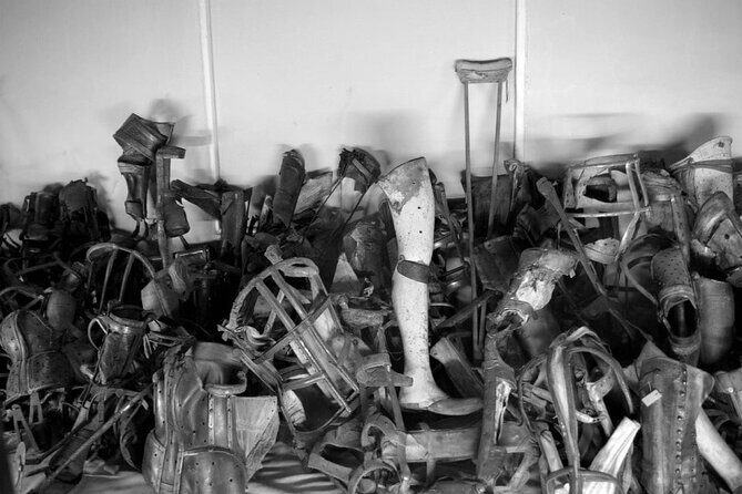 Auschwitz-Birkenau Guided Tour with Private Transport from Kraków - Detailed Tour Breakdown