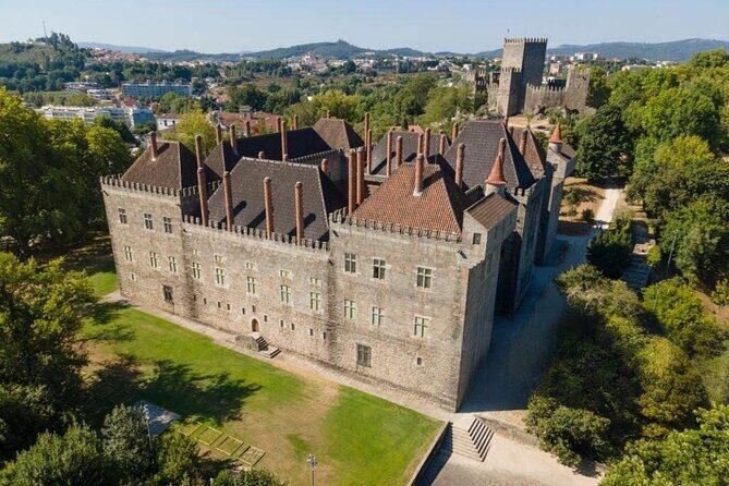 Authentic Braga & Guimarães: Small Historical Group Tour - Exploring Braga: Portugal’s Religious Heart