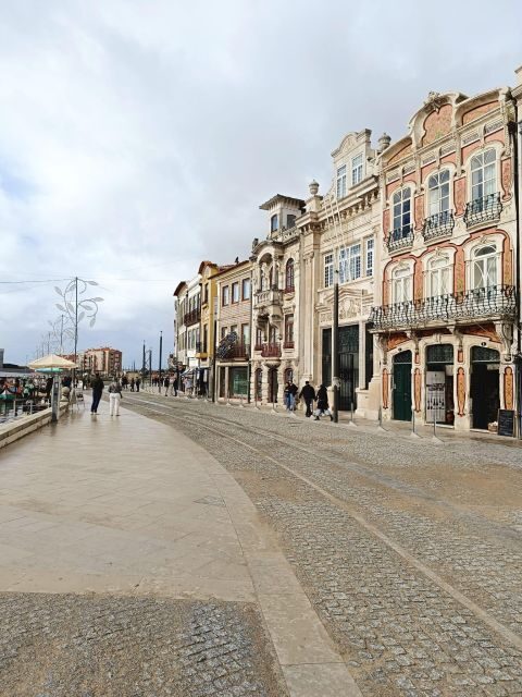 Aveiro: Private Walking Tour in the City and Moliceiro boat - The Practical Details