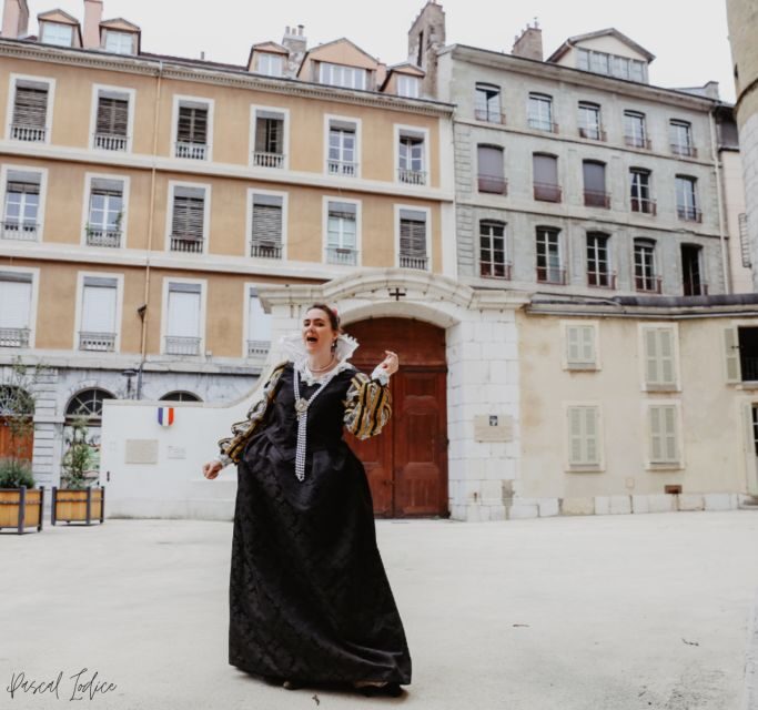 Avignon: Immersive Guided Tour of 1860 - What to Expect During the Tour