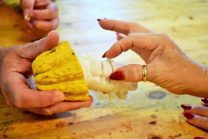 Award Winning Farm Tour: Coffee, Chocolate and Unique Gifts - The Scenic Drive and Arrival