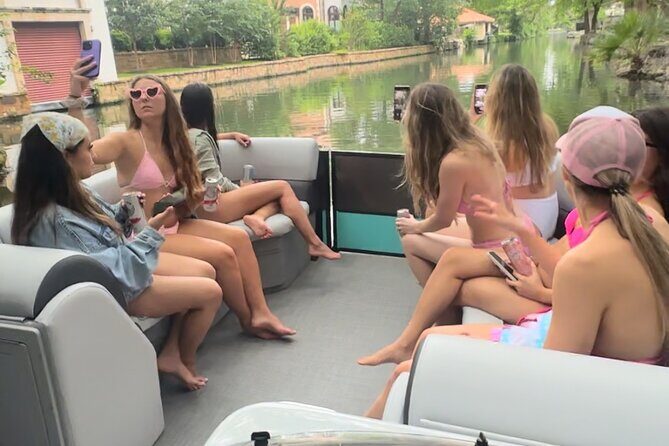 Bach Party Boat on Lake Austin 4 hours Up to 12 guests - The Scenic Stops