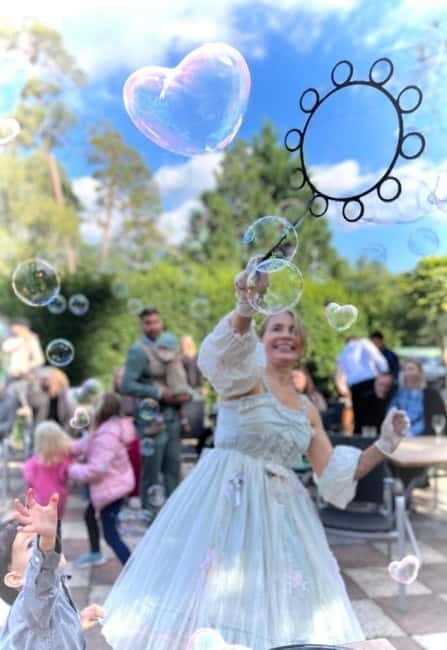 Baden-Baden & Black Forest: ADVENTURE MAGIC BUBBLE SHOW - The Experience Duration and Setup