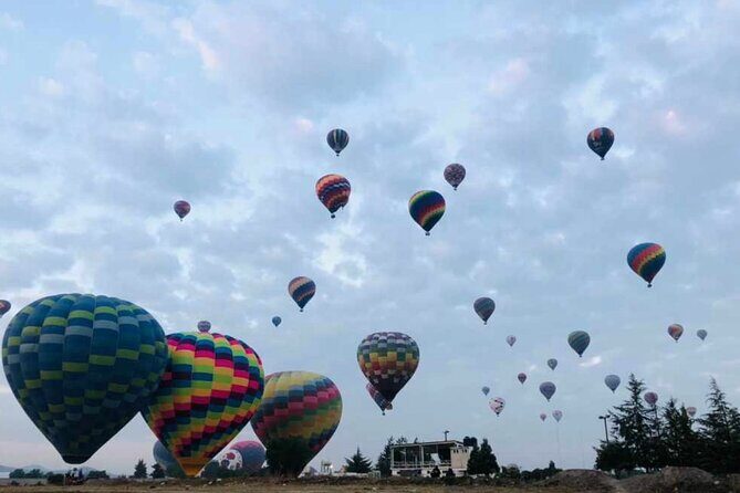 Balloon flight over Teotihuacan + Breakfast in Cueva + Transportation - Transportation & Overall Value