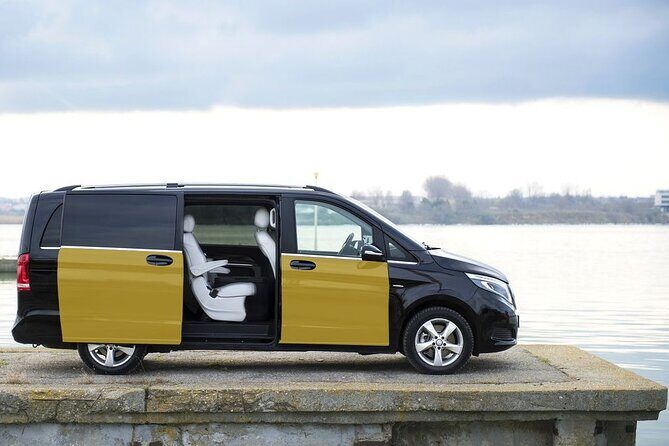 Barcelona Arrival Private Transfer From Airport to Cruise Port - The Ride: What You’ll Experience